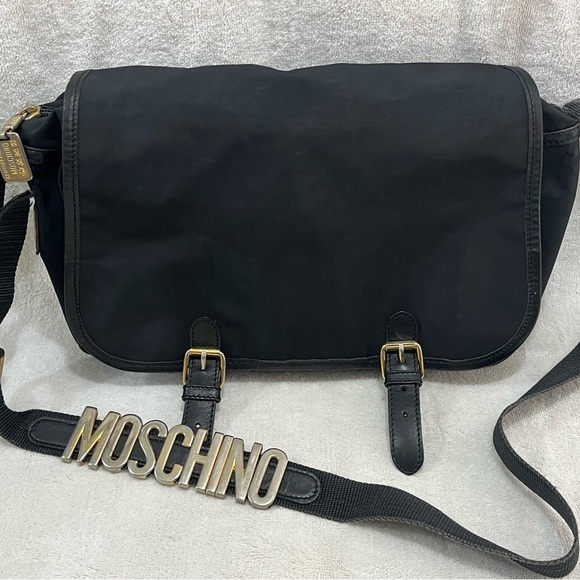 Moschino Nylon Messenger Bag vintage - Picture 5 of 13
